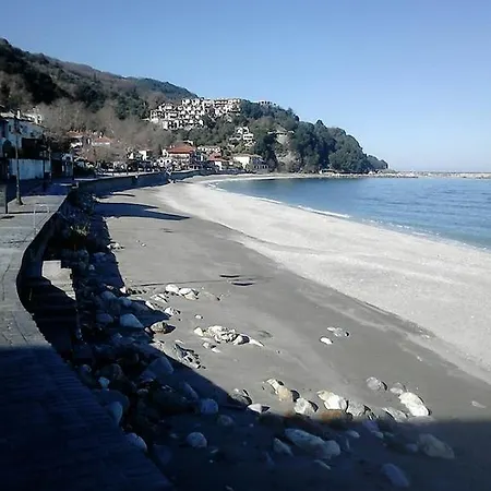 Πανσιόν Remezzo 3*